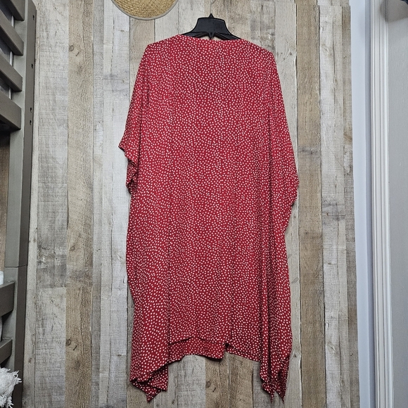 Maggie B Pullover Oversized Red Polka Dot 3/4 Sleeve Tunic With Pockets One Size - Picture 5 of 12